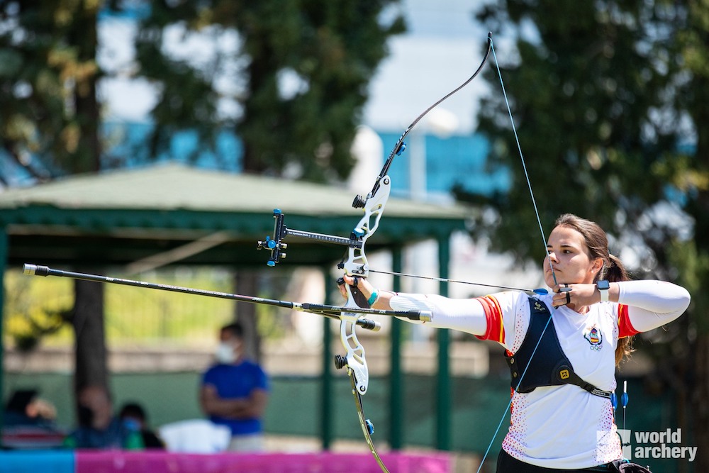 Recurve
